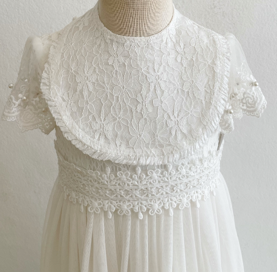 Babero encaje blanco para Bautizo