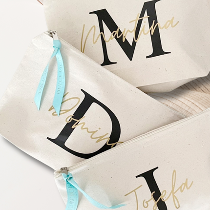 Estuche con letra y nombre Personalizado-Negro